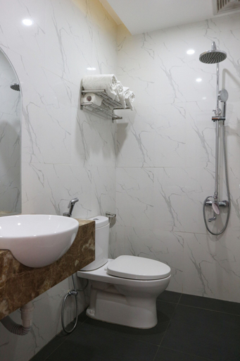 Bathroom 5, Phuong Anh Golf Valley Hotel, Đà Lạt
