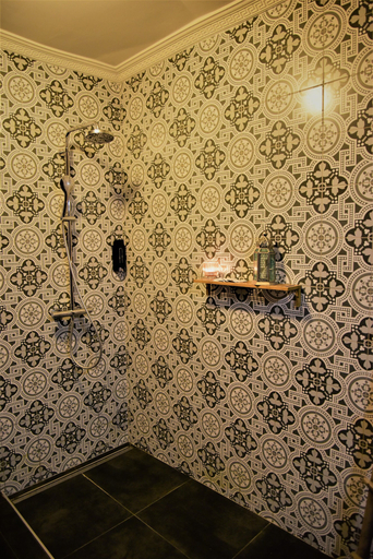 Bathroom 5, SLEEP INN ANTWERP - Flats & Suites, Antwerpen