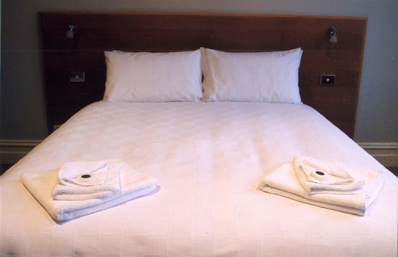 Bedroom 2, Holgate Brewhouse At Keatings Hotel, Macedon Ranges Bal