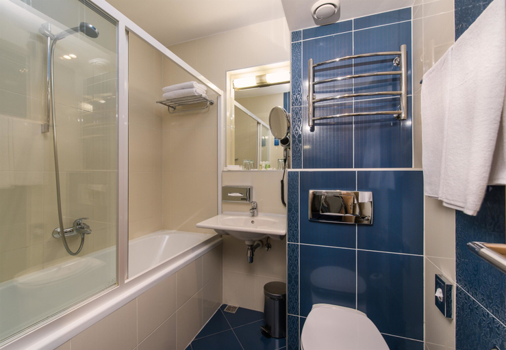 Bathroom 5, President Hotel, Pechers'kyi