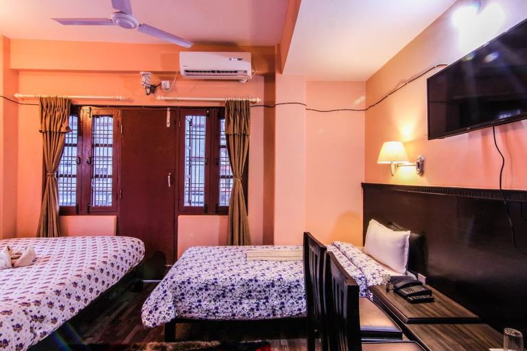 Bedroom 2, Hotel Middle East, Gandaki