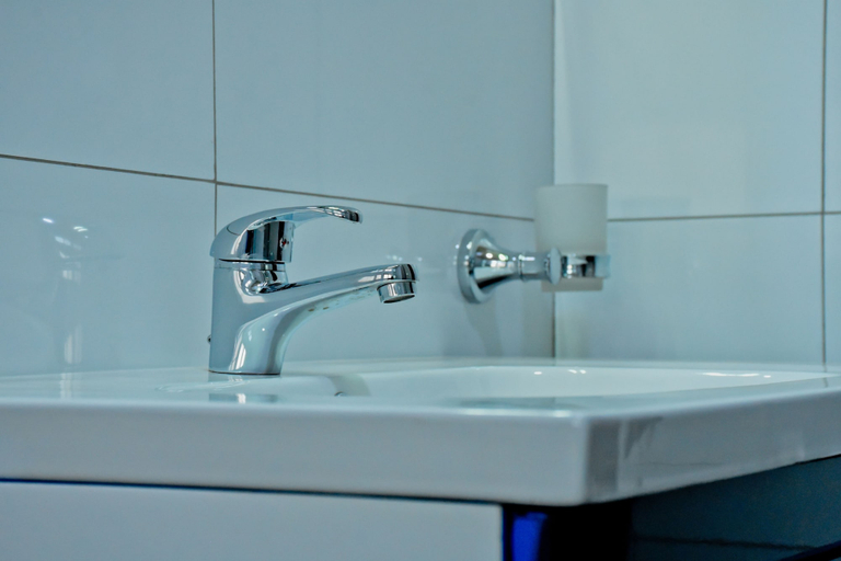 Bathroom, Greendale Apartments, Kampala