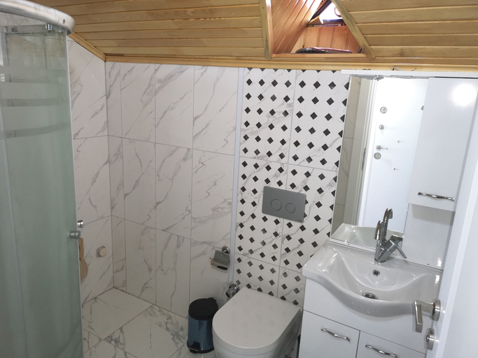 Bathroom, Ayka, Merkez