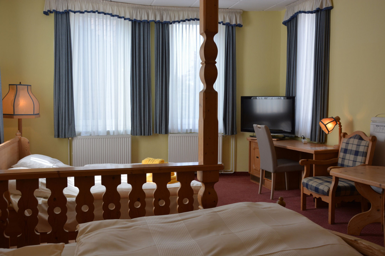 Bedroom 2, Hotel Meyn, Heidekreis