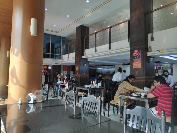 Food & Drinks 4, Hotel Aero Deluxe, Sathorn