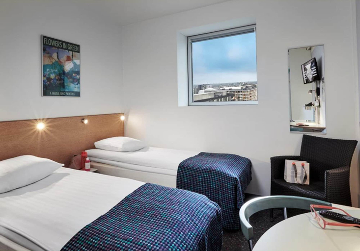 Bedroom 3, CABINN Metro Hotel, Copenhagen