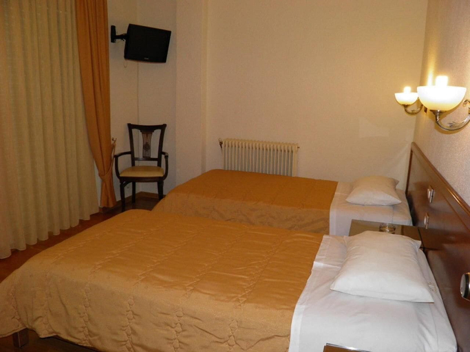 Bedroom 3, Hotel Meletiou, Central Greece