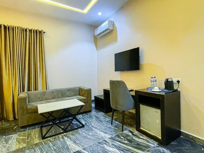 Others 5, Residency Hotel Lekki Phase 1, Eti-Osa