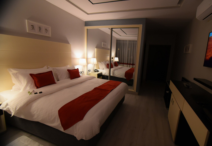 Bedroom 2, Petra Boutique Hotel, Wadi Musa
