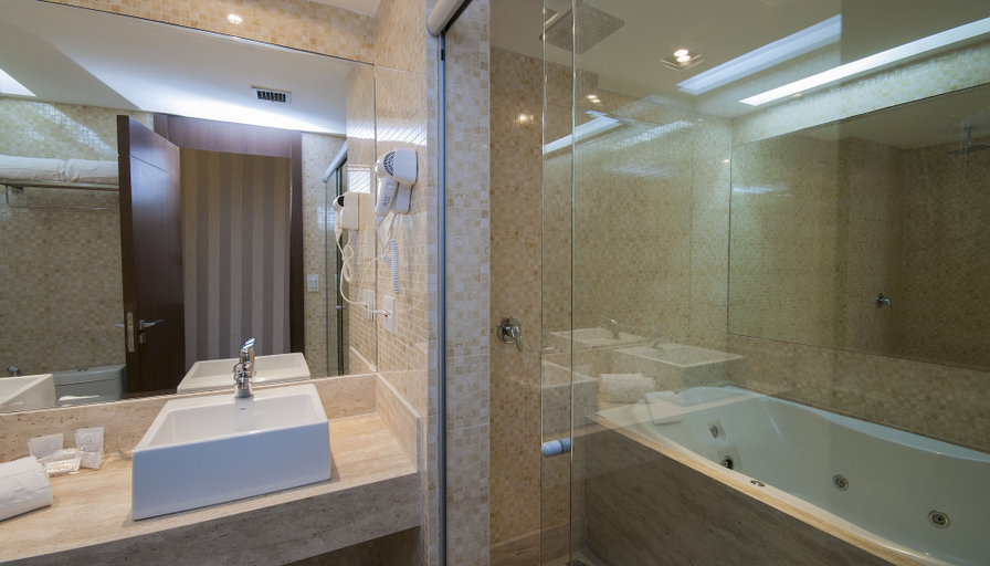 Bathroom 4, Américas Granada Hotel, Rio de Janeiro