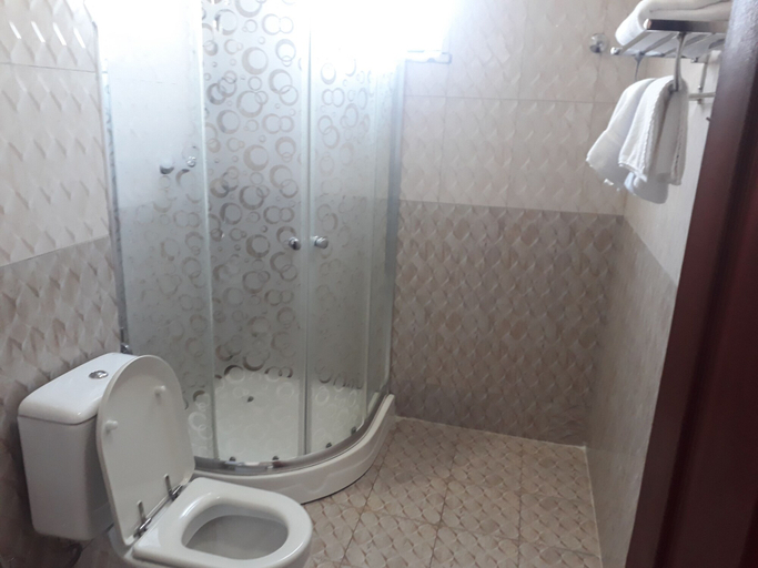 Bathroom 4, Bruhway Hotel, Addis Abeba