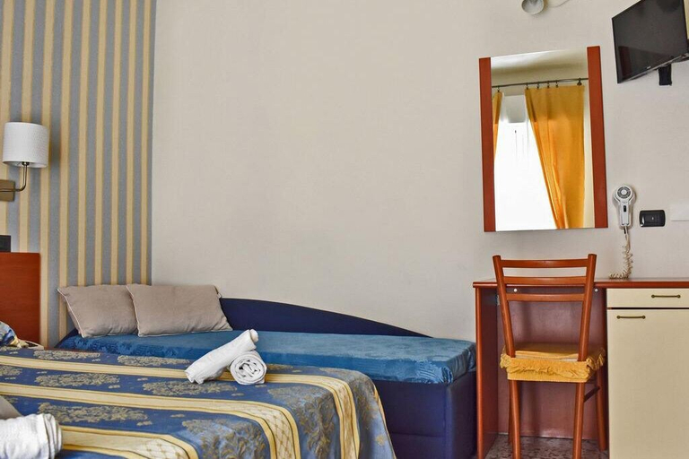 Bedroom 5, Hotel Dear, Rimini