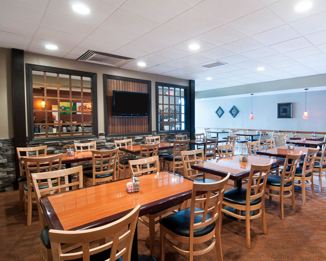 Food & Drinks 5, Quality Inn Beckley, Raleigh