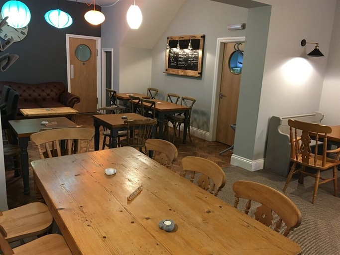 Others 5, Portreath Arms, Cornwall