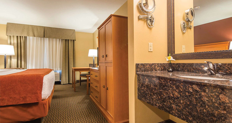 Bedroom 3, Best Western Plus Deer Park Hotel & Suites, Moffat