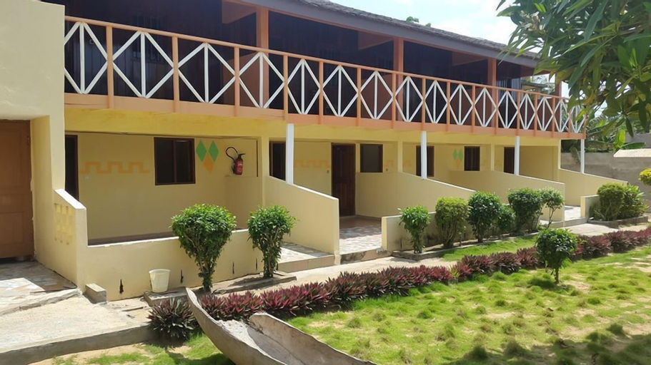 Exterior & Views 2, Hôtel LA FLOTTE, San-Pédro