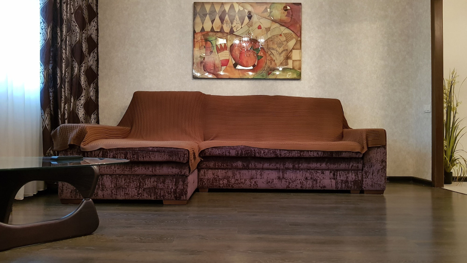 Others 5, DeLuxe Apartment Akademika Yangelya 2, South-Western