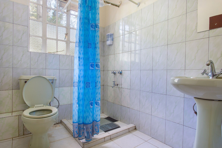Bathroom 4, Convent International Hotel Nairobi, Dagoretti North