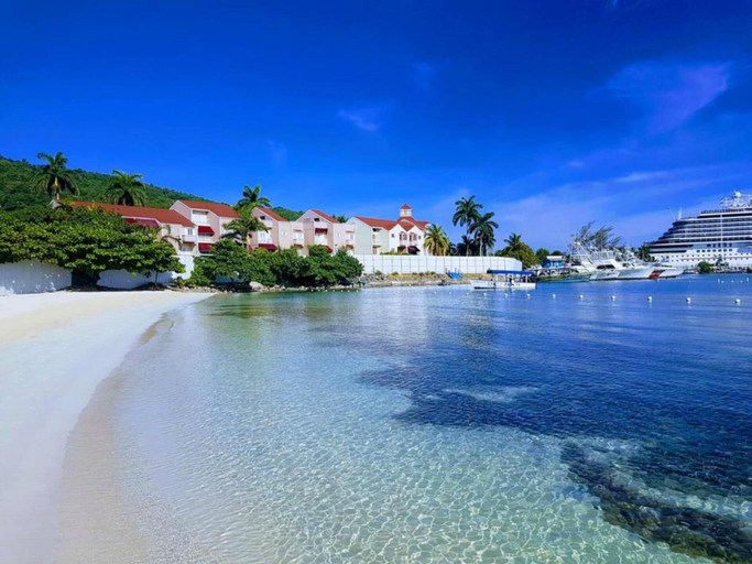 Others 5, Fisherman's Point Resort