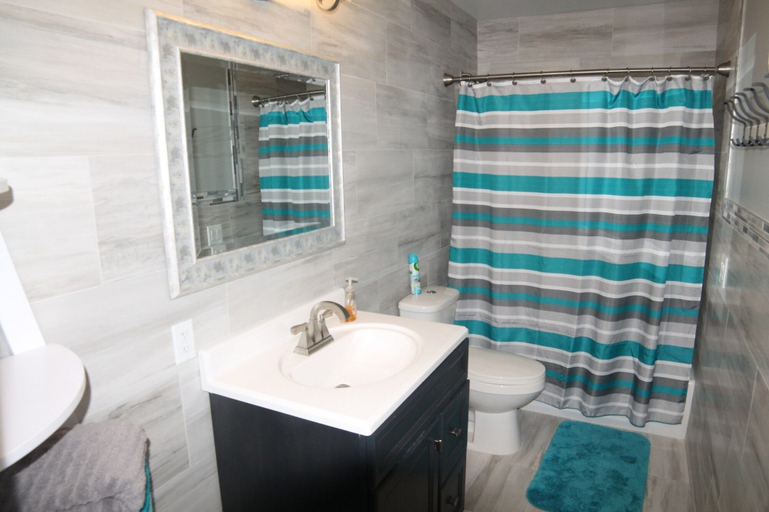 Bathroom 4, Pet Friendly, 3 BR, 2 BA, Private Pool - Sunset Harbor, Saint Johns