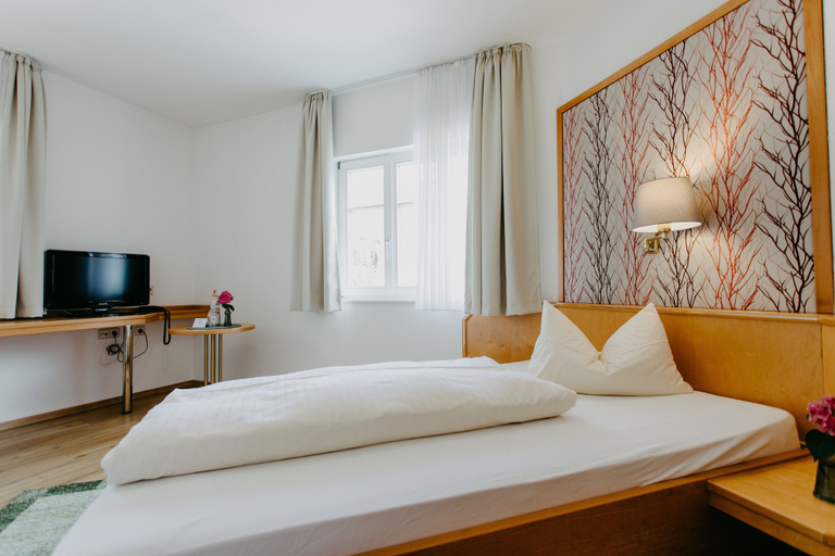 Bedroom 3, Hotel Linde Durbach, Ortenaukreis
