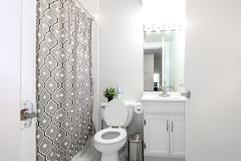 Bathroom 3, Evonify - Back Bay Suites, Boston