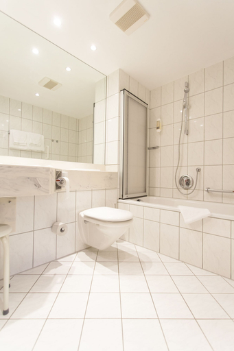 Bathroom 5, Hotel Kurparkblick, Südliche Weinstraße