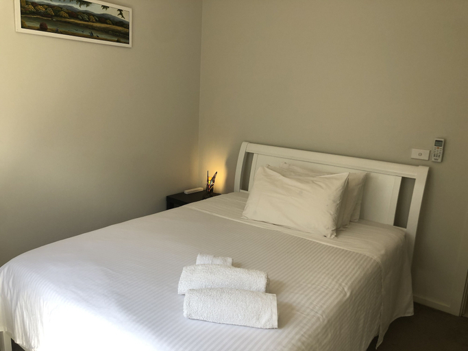 Bedroom 2, Apple House, Melbourne