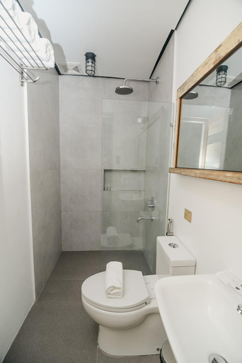 Bathroom 3, The Bricks Hotel , Dumaguete City