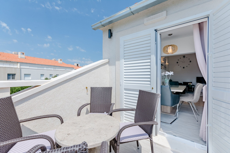 Others 5, Apartment Penzo, Split