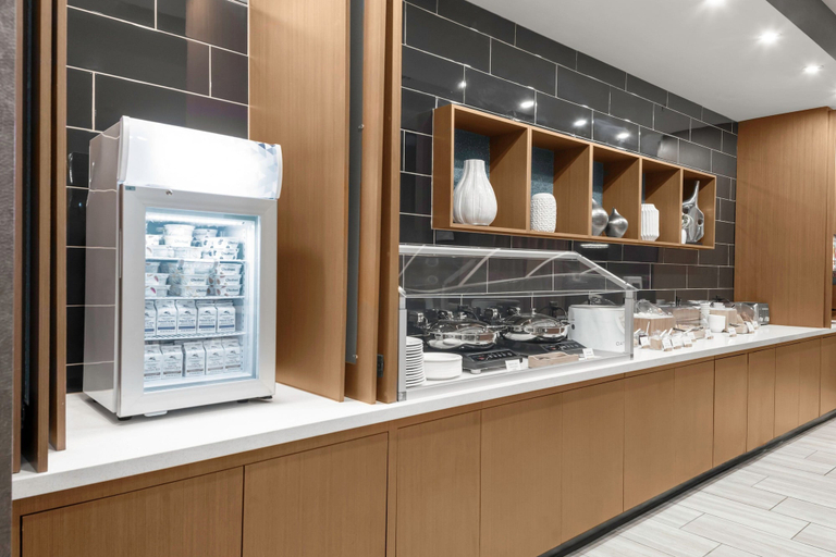 Food & Drinks 4, SpringHill Suites by Marriott Raleigh Apex, Wake