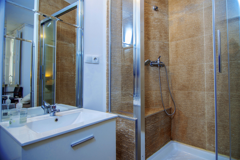 Bathroom 3, Gran Via Suites The Palmer House, Madrid
