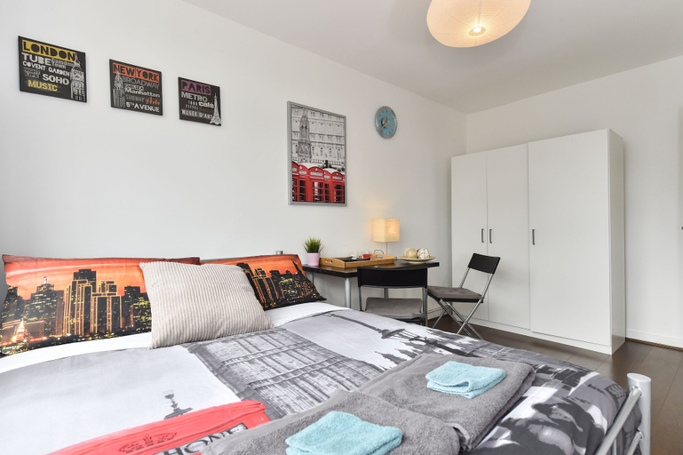 Bedroom 3, Tower Bridge Accommodation - 18, London