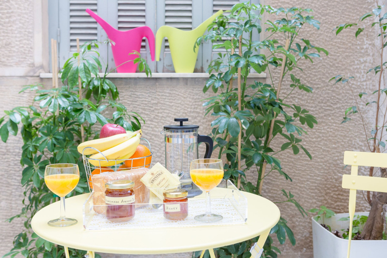 Food & Drinks, Grandma's Chic & Bright Athenian Home with a Patio, Attica
