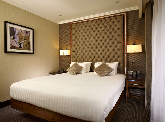 Bedroom 5, Doubletree by Hilton London Victoria, London