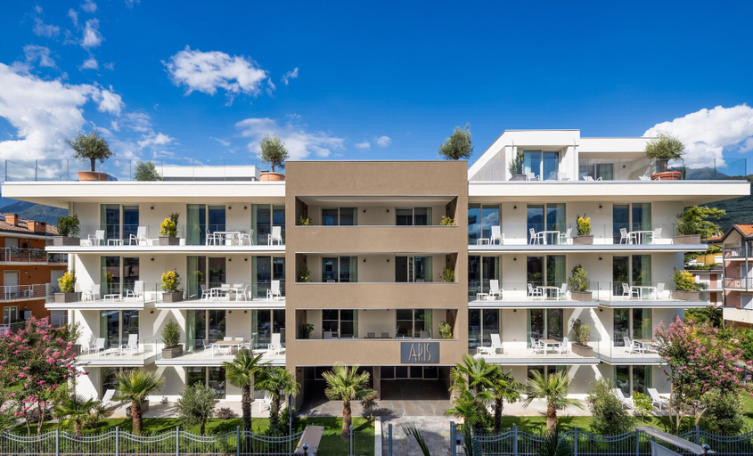 Exterior & Views 2, Aris Apartments & Sky Pool - Tonelli Hotels - Adults Only, Trento