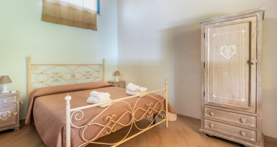 Bedroom 2, Country Chic, Syracuse