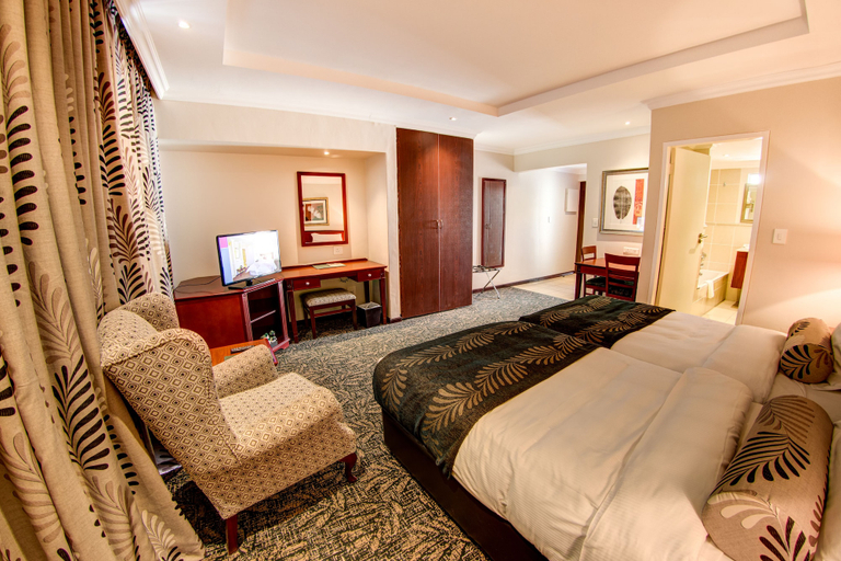 Bedroom 3, Courtyard Hotel Sandton, City of Johannesburg