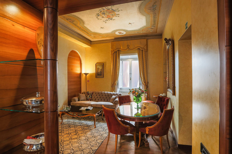 Others 2, Prestigious Apartment Piazza Navona, Rome