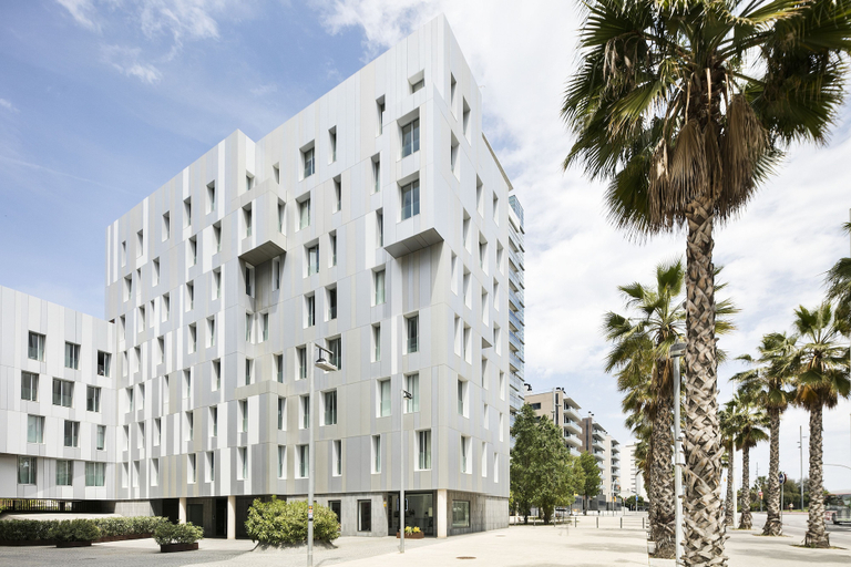 Exterior & Views 2, Lugaris Beach - Apartments, Barcelona