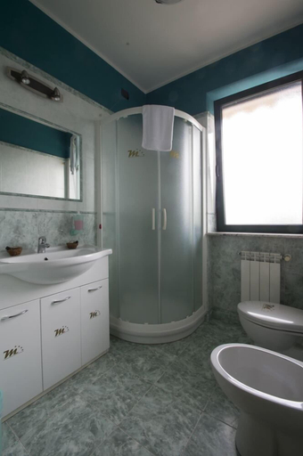 Bathroom 4, Hotel Residence S, Torino