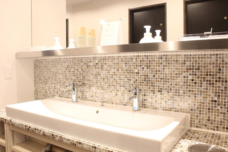 Bathroom 4, hostel & powder room crane - Caters to Women, Hiroshima