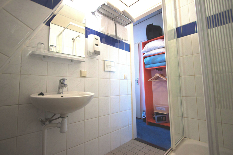 Bathroom 4, La Boheme, Amsterdam