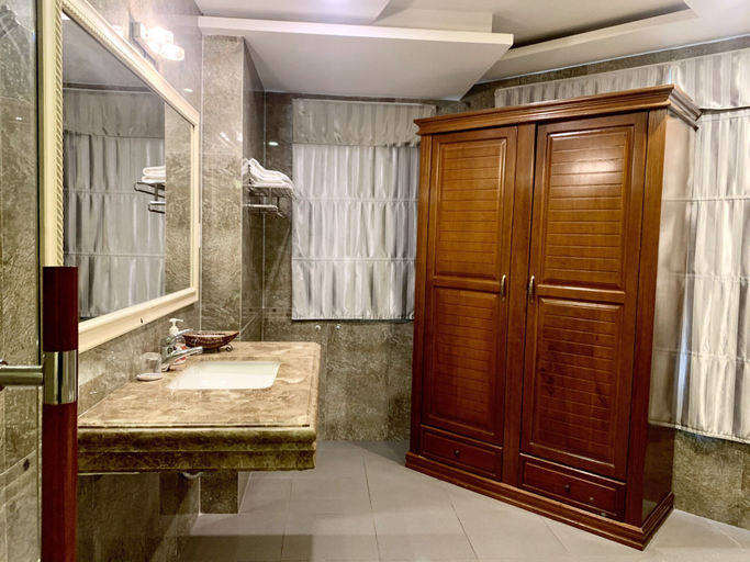 Bathroom 2, Bao Tran Hotel, Phú Nhuận