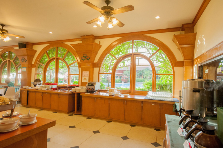 Food & Drinks 5, Haad Kaew Resort, Singha Nakhon