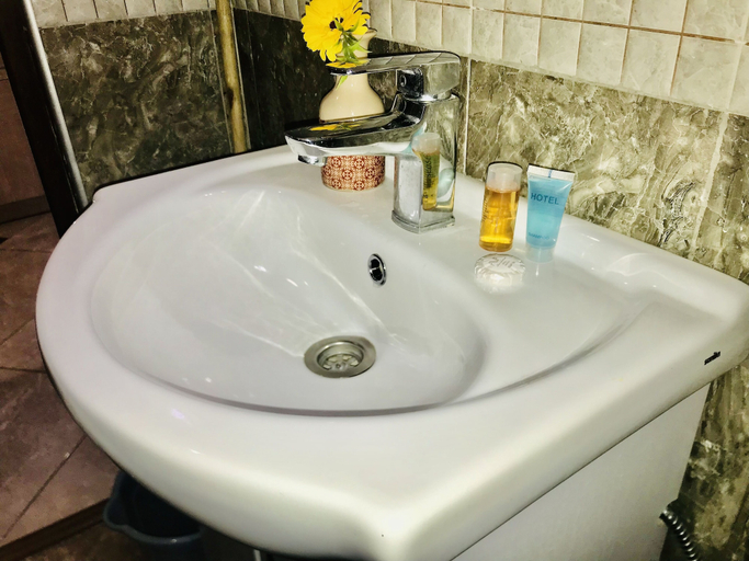 Bathroom 4, My flat near METEKHI, Tbilisi