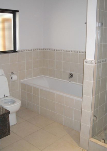 Bathroom 5, Premier Splendid Inn Pinetown, eThekwini