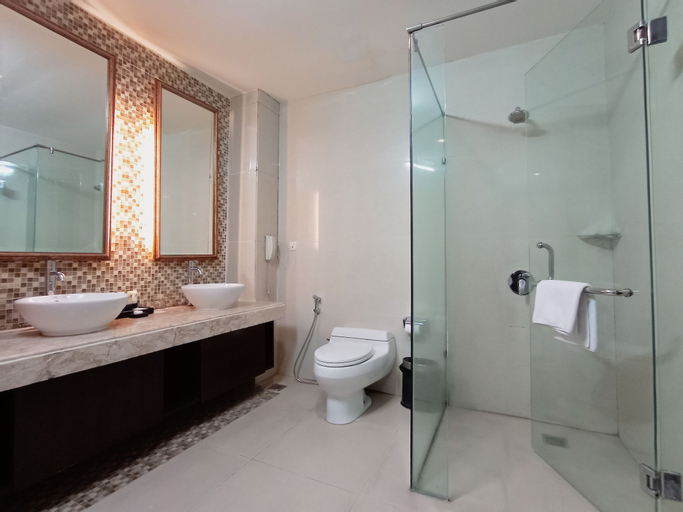 Bedroom 5, Swiss-Belhotel Ambon, Ambon