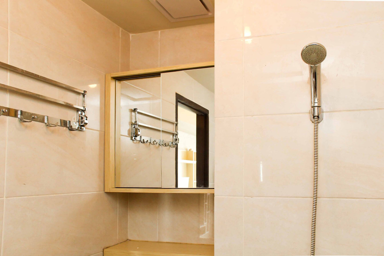 Bathroom 5, Tidy and Homey Studio Apartment at Mustika Golf Residence By Travelio, Cikarang