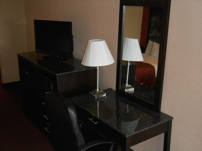 Others 5, AmeriStay Inn, Buchanan